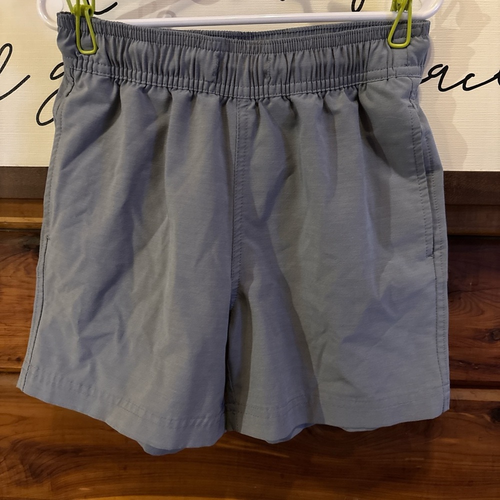 Magellan Outdoors Men's Athletic Gray Shorts